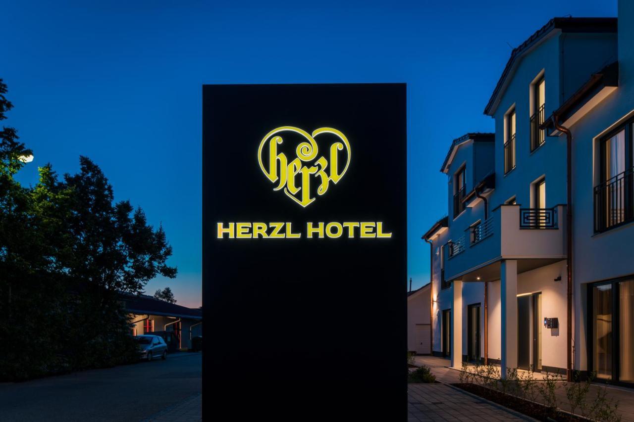 Herzl Hotel Bei Erding Forstern Zewnętrze zdjęcie